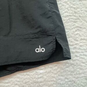 NEW ALO Yoga Black Alumni Shorts XXS NWT